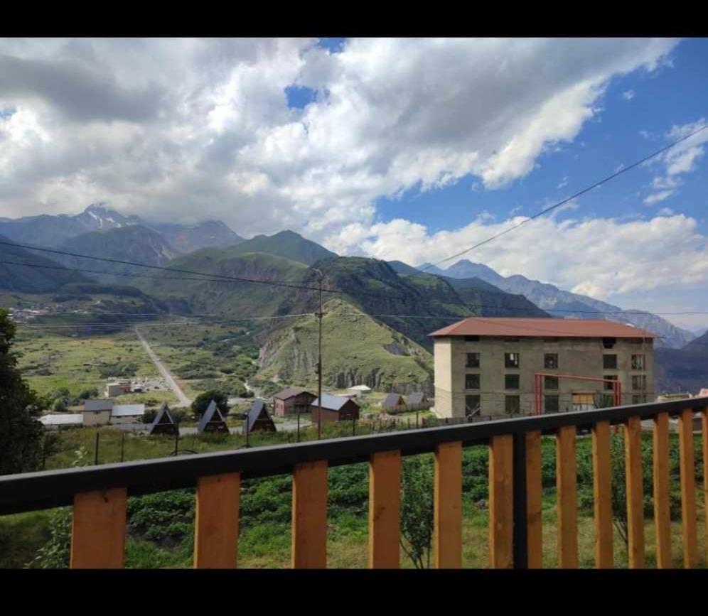Emotion Kazbegi Appartement Buitenkant foto