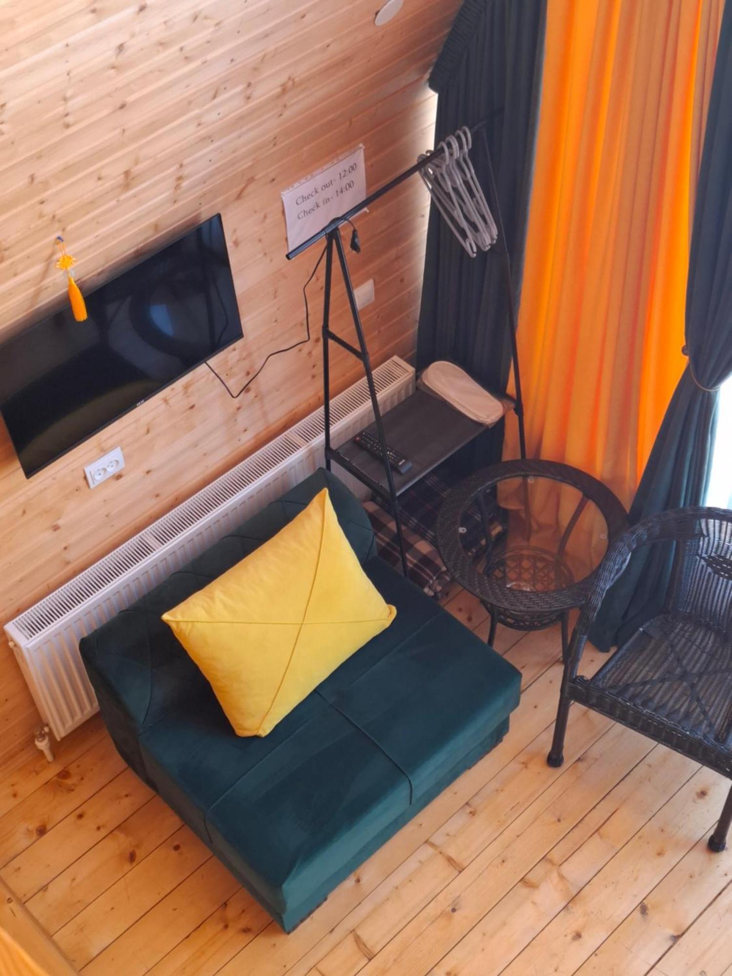 Emotion Kazbegi Appartement Kamer foto